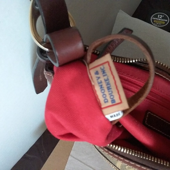 Dooney and bourke bag - Picture 5 of 6